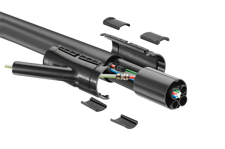 Diramazione con semitubo di derivazione HRMA speedpipe o cavo da un tubo PE/PVC.